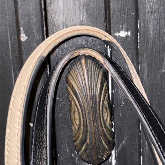 Kate Spade Ava Reversible Black Leather Tote Beige Pouch - Picture 10 of 17